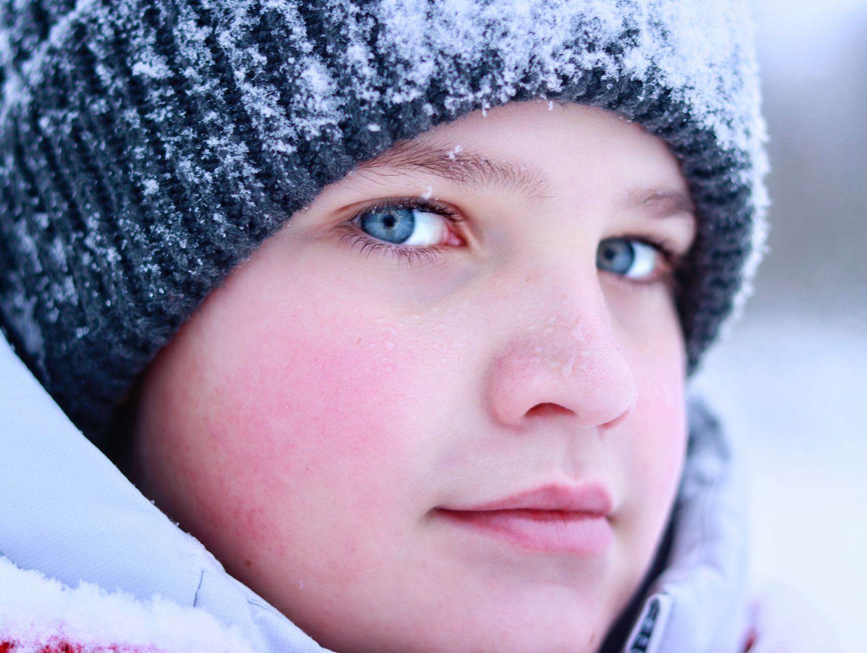 Cold Plunging for Your Face: Ice Rollers, Frozen Facials, and the Cryotherapy Trickle-Down