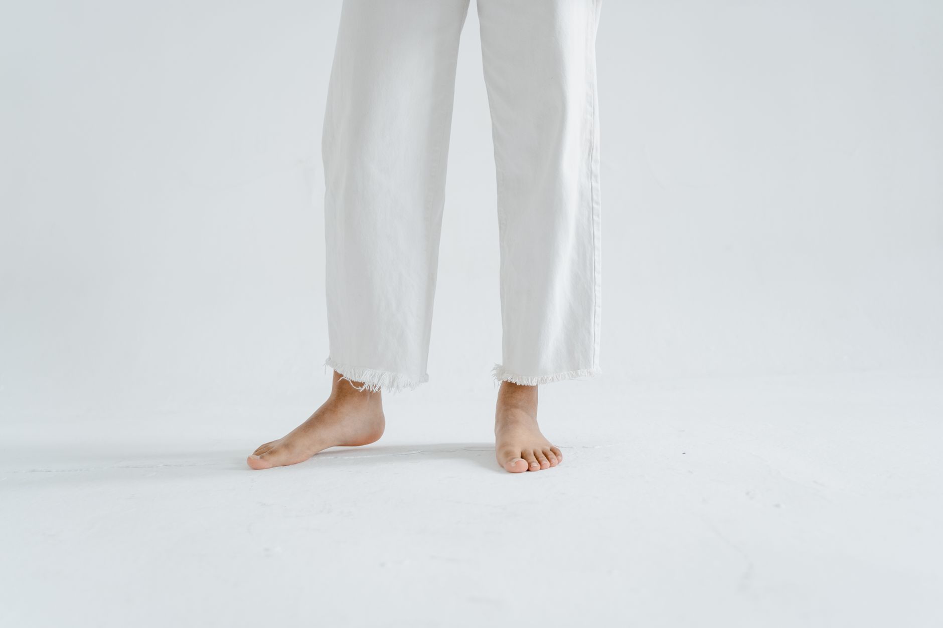 The Capri Pant Came Back Wrong: How the Calf-Length Cut Returned Without Any of Its Original Ease