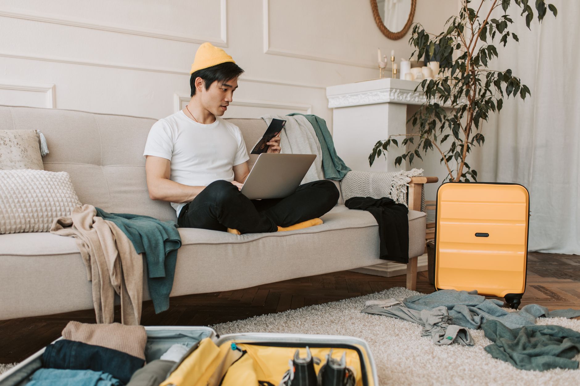 Travel Agents Are Suddenly Expensive Again (and Millennials Are Paying): Why DIY Trip Planning Finally Broke an Entire Generation