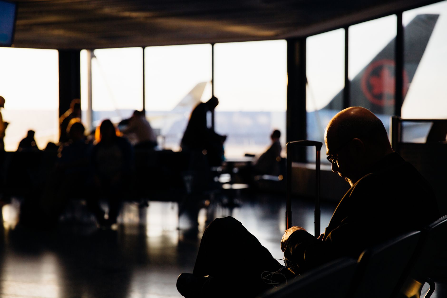 The Arrival Day Is Dead: How Flight Times and Jet Lag Anxiety Killed the First 24 Hours of Every International Trip