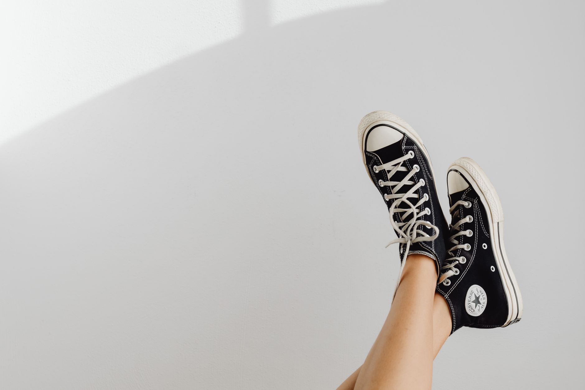 Completely Flat Shoes Replaced All Elevation: The Zero-Drop Footwear Takeover