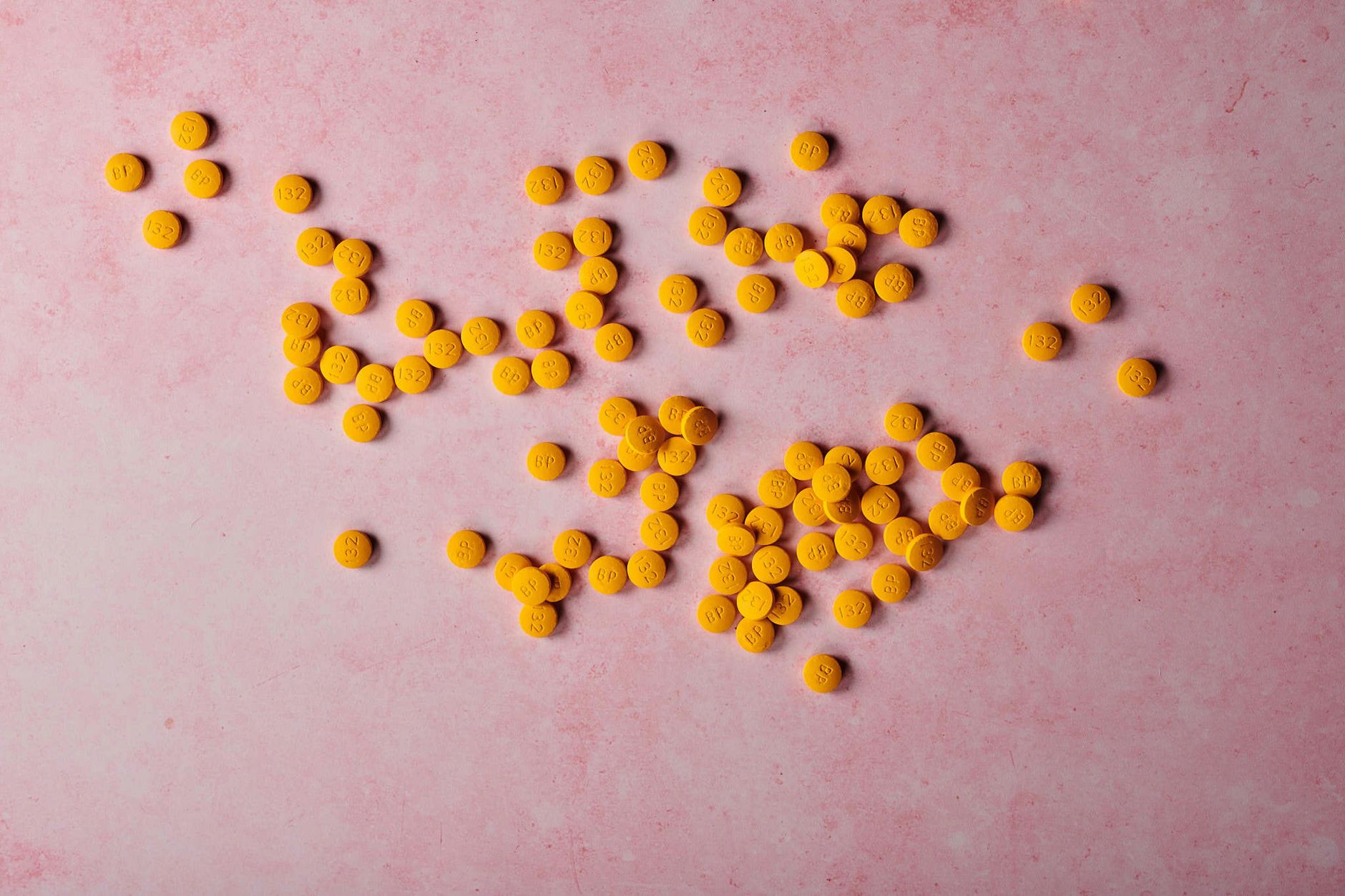 The Magnesium Wars: Why Every Wellness Girlie Has a Different Supplement Stack for Sleep