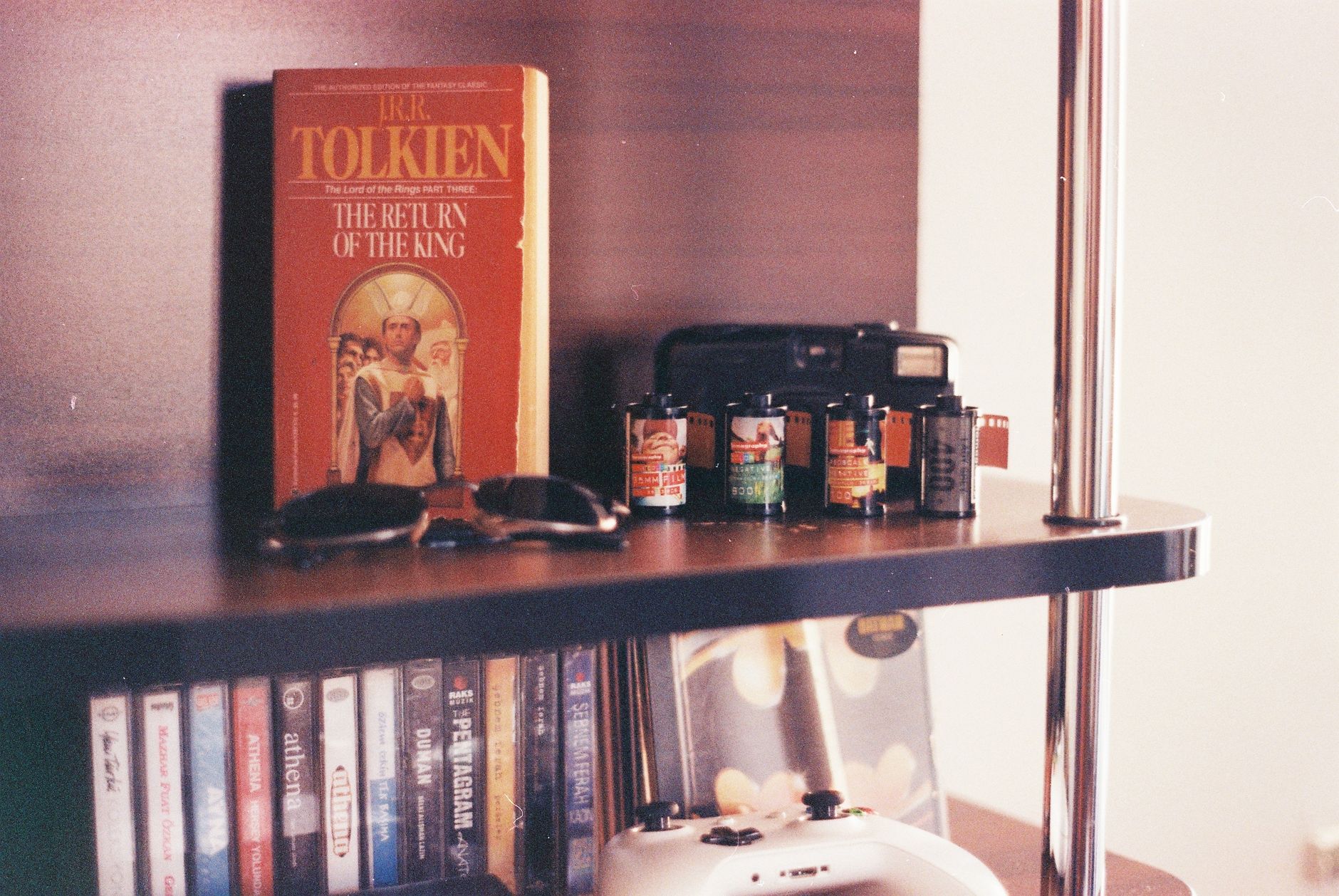 The Return of the 'Useless' Room: Parlors, Libraries, and Doing Nothing