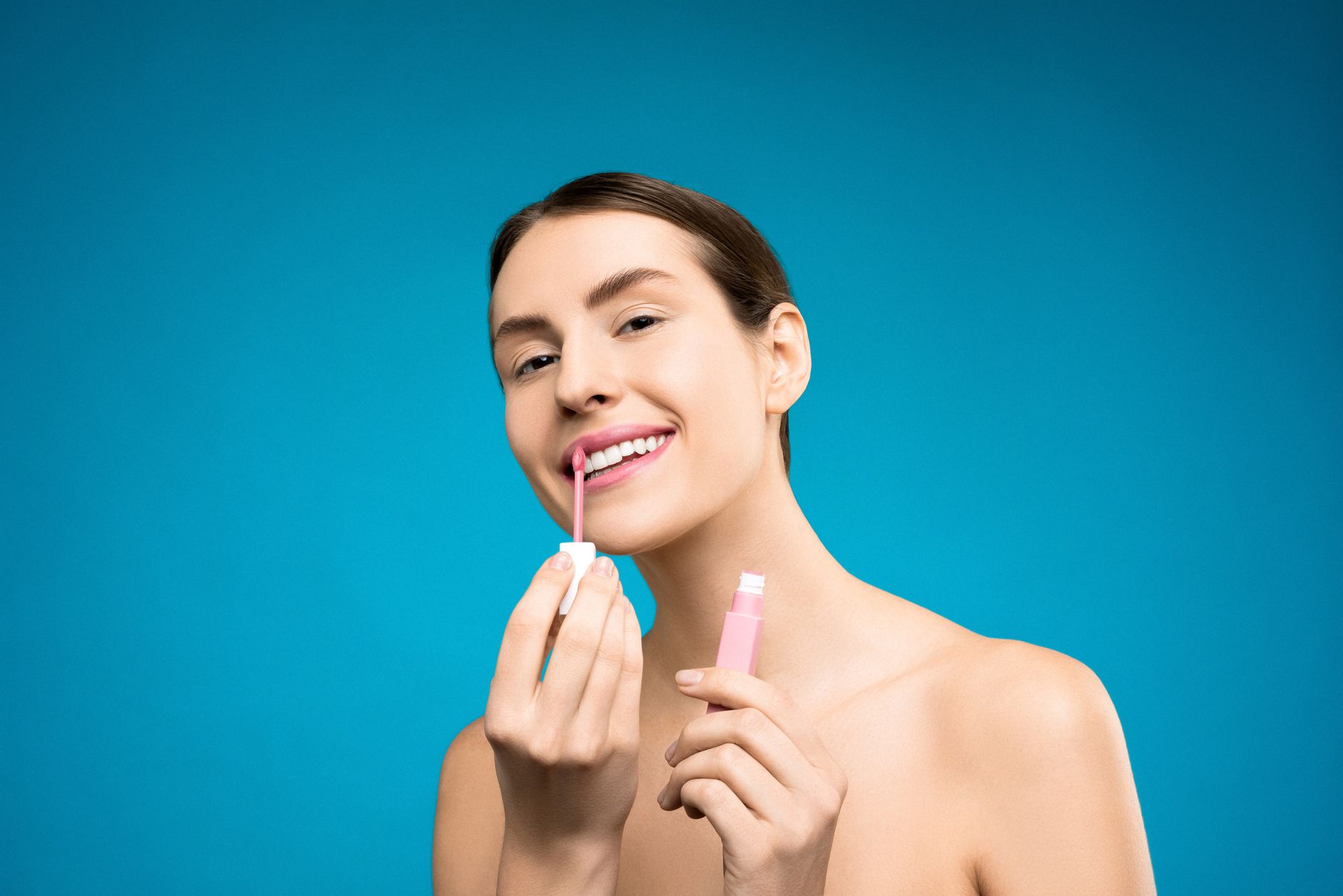 Concealer Lips Replaced Nude Gloss and It's the Uncanny Valley of Minimalism
