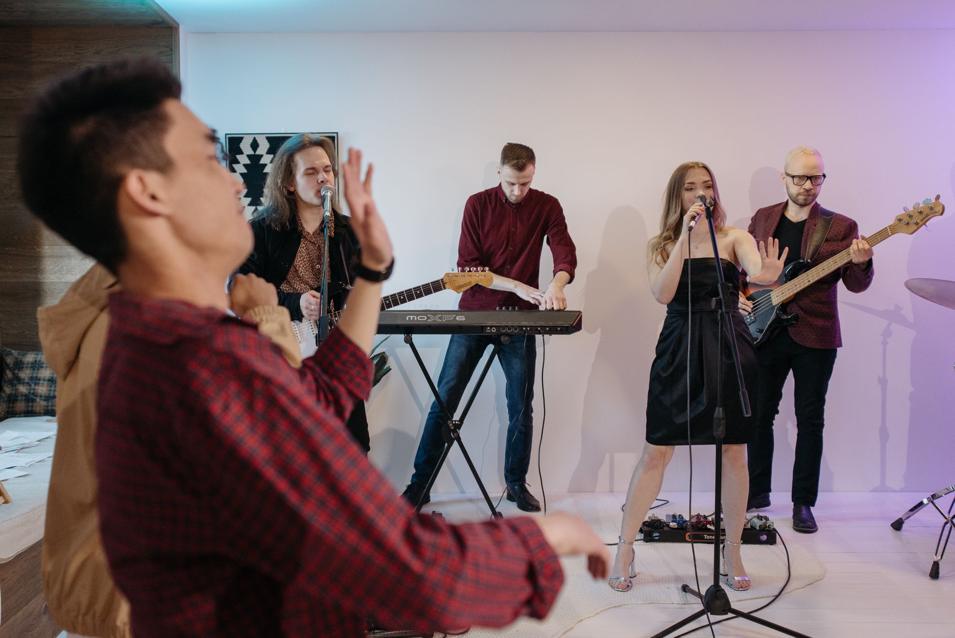 Theater Kids Won: How Musical Theater Vocal Runs Took Over Pop, Indie, and Everything Else